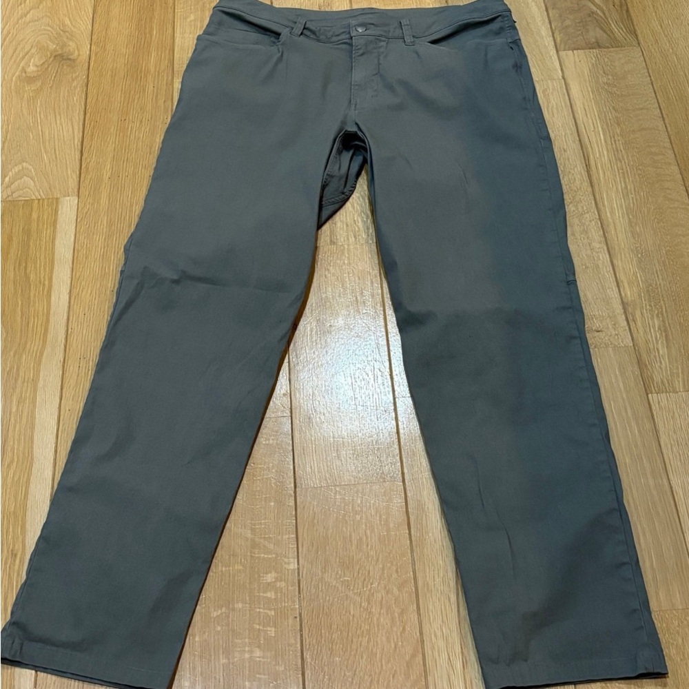 Lululemon Men’s Pants size 34 ($128)